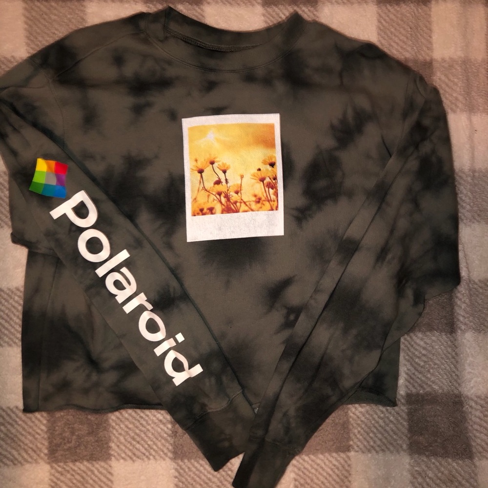 Polaroid crop sweater